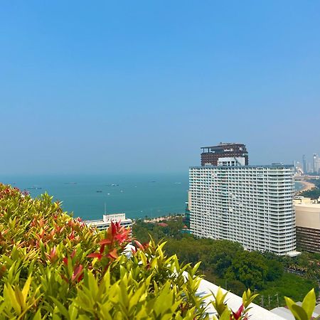 Sea View Pattaya Beach @The Base Central Патая Екстериор снимка