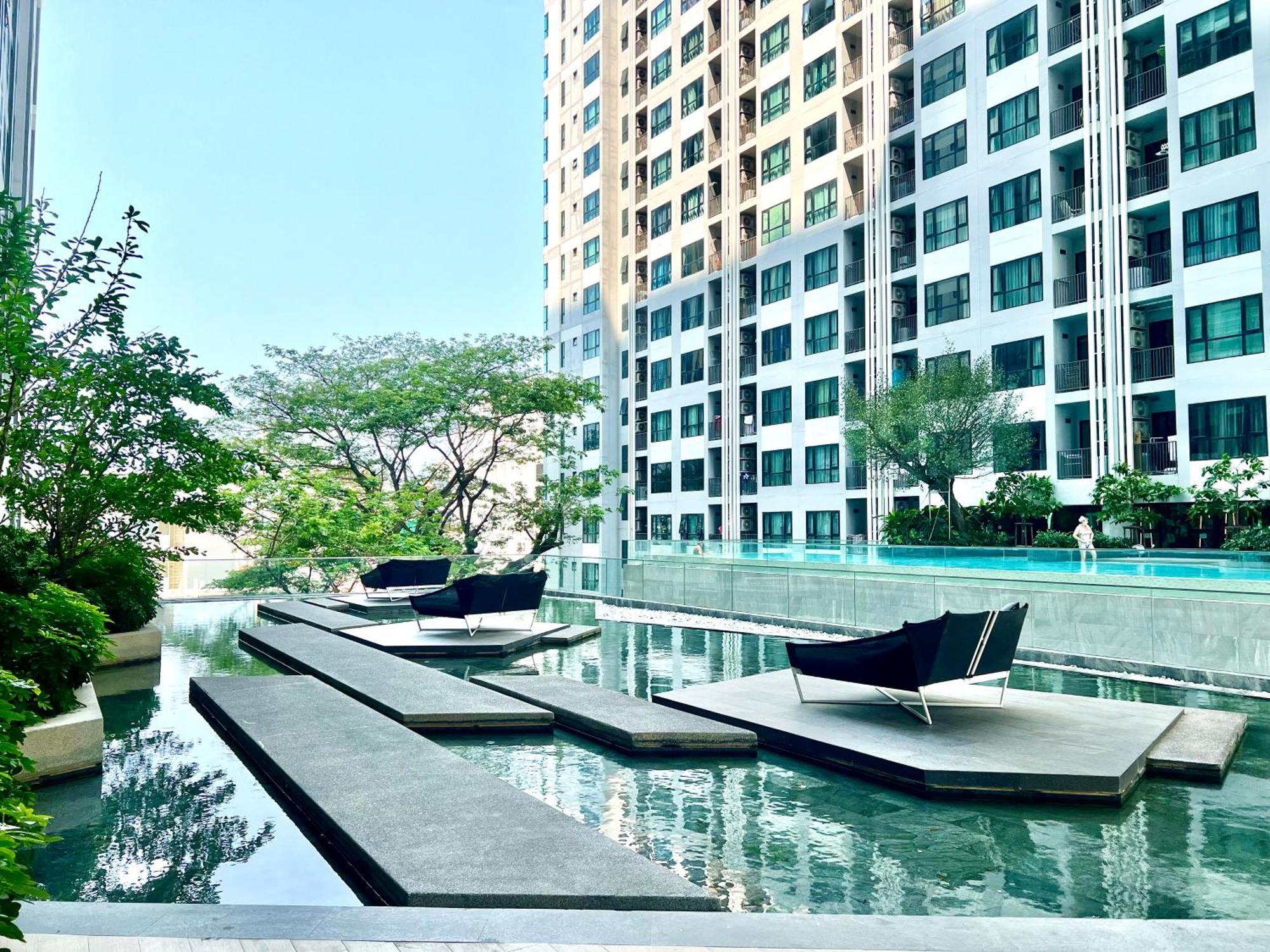 Sea View Pattaya Beach @The Base Central Патая Екстериор снимка