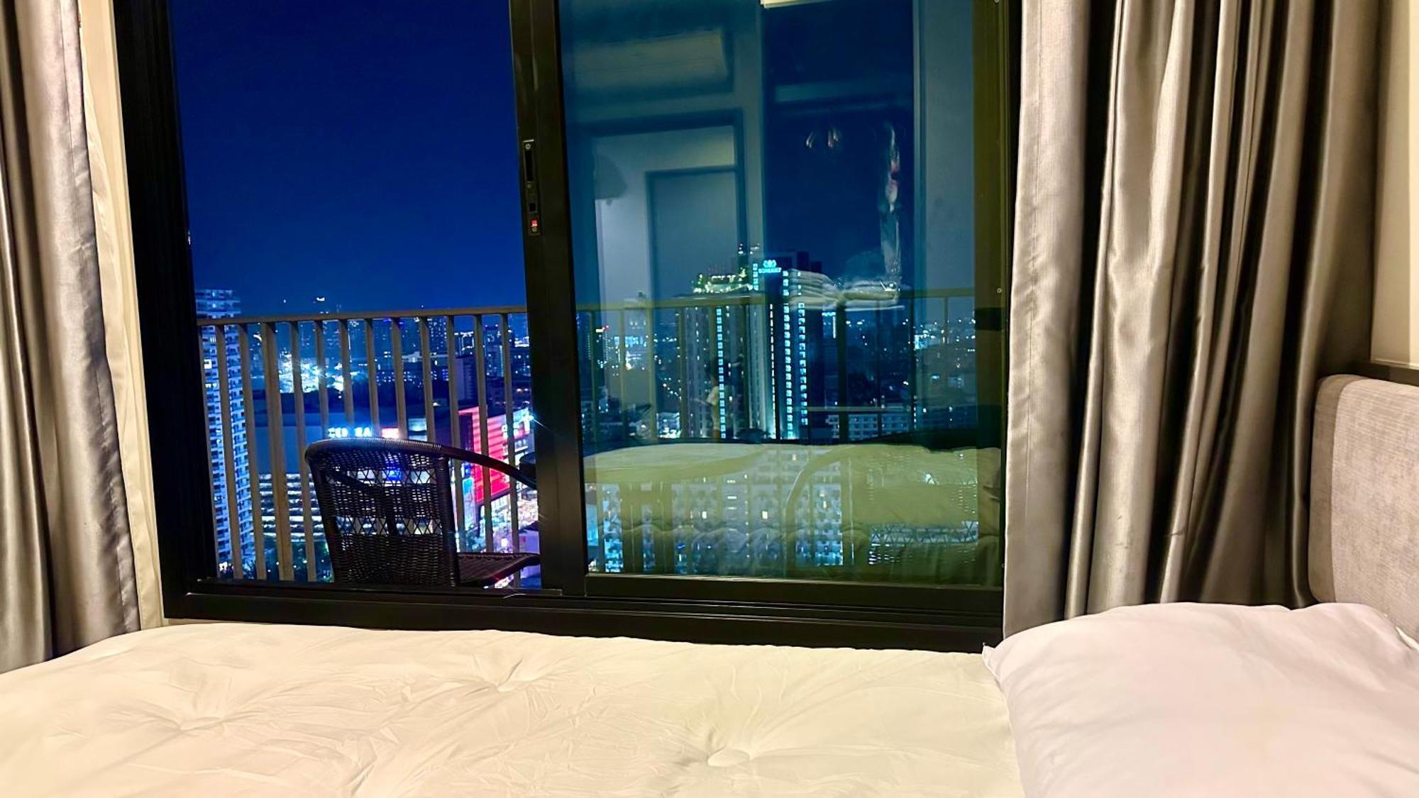 Sea View Pattaya Beach @The Base Central Патая Екстериор снимка